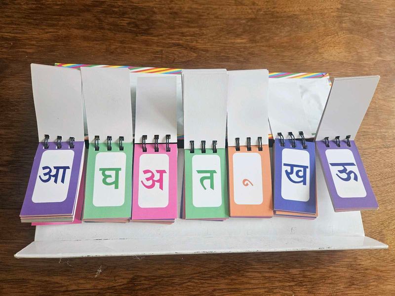 Hindi Word Builder Book