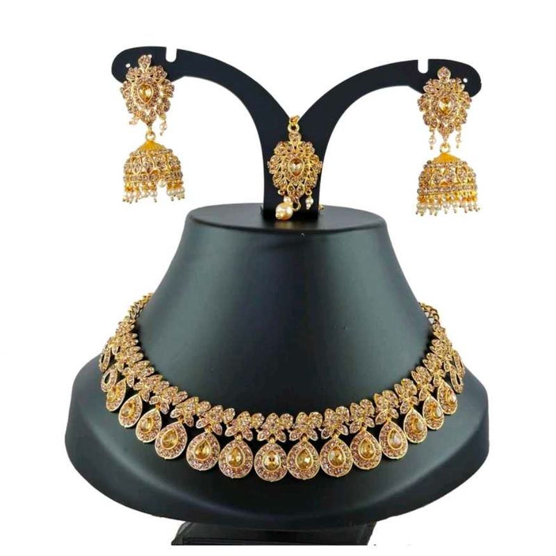 Golden Indian Jewelry Set