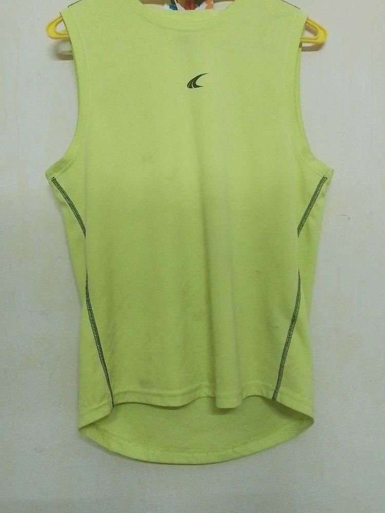 Sleeveless Active T-Shirt