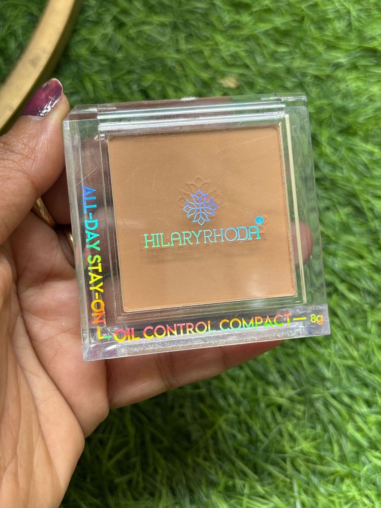 Hilary Rhoda Oil Control Compact Medium Shade