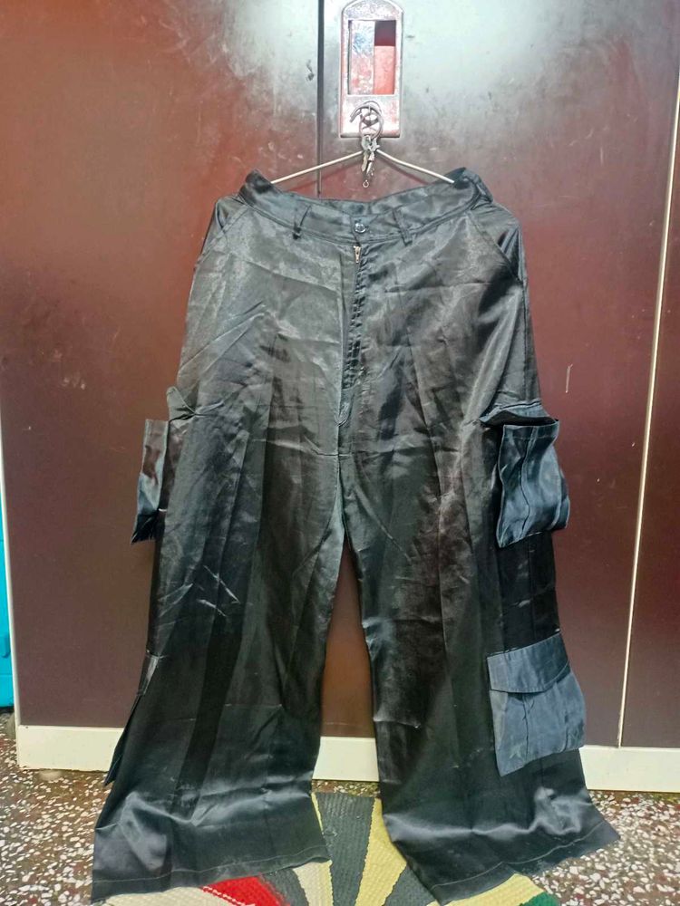 SALE🔥 BLACK SATIN CARGO 8 Pockets!