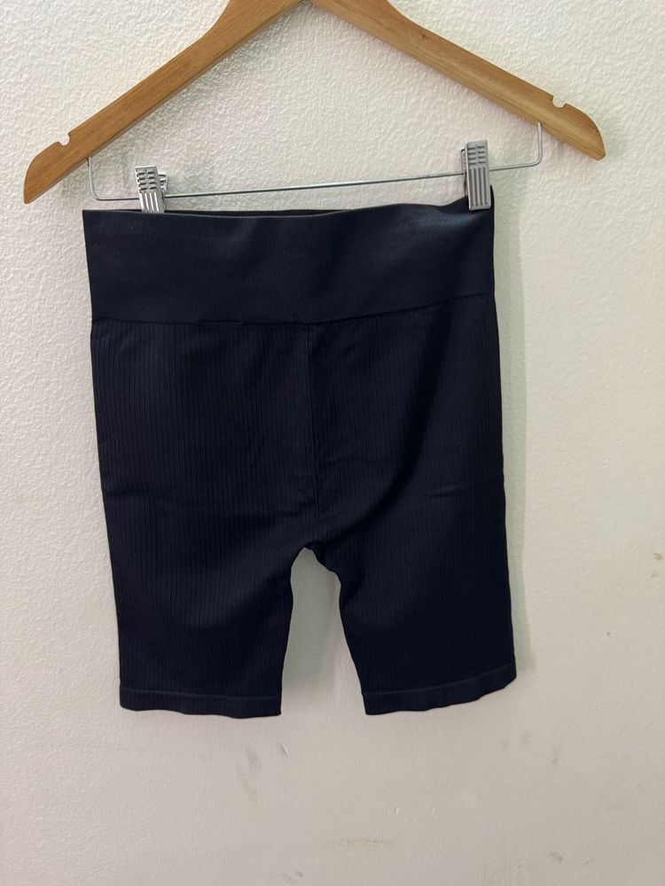 H&amp;M Black Cycling Shorts