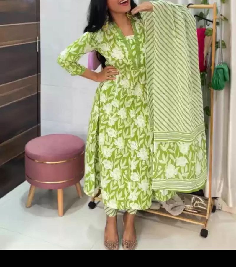 Elegant Green Kurta Set