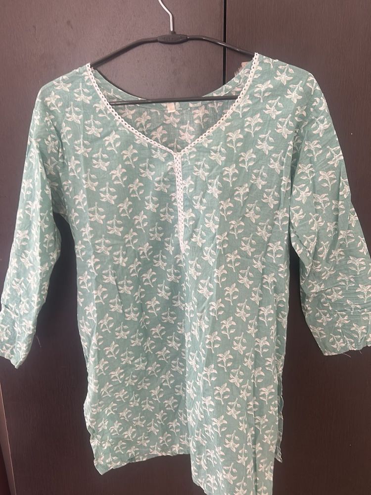 Green Kurta ( for combo offer comment below)
