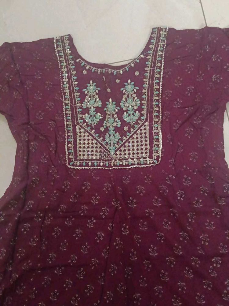 .Embroidered Kurta