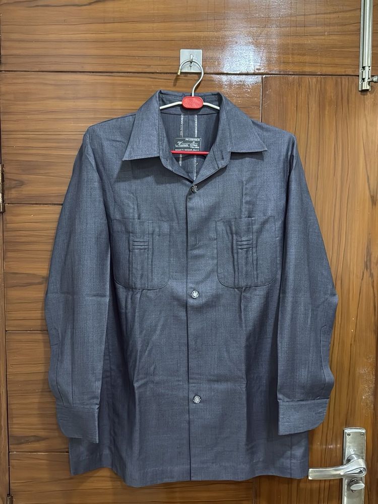 Men&#39;s Grey Long Sleeve Shirt brand new