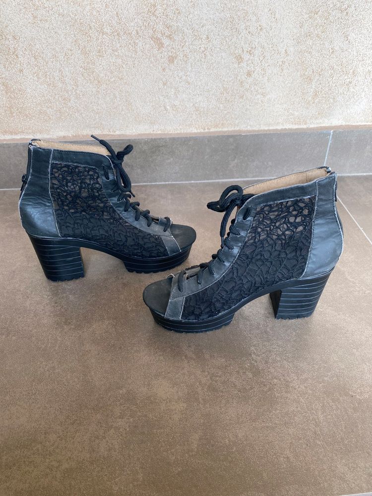 SSS heels