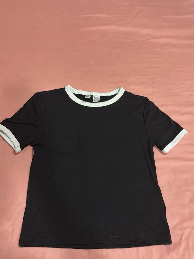 H&amp;M fitted T shirt
