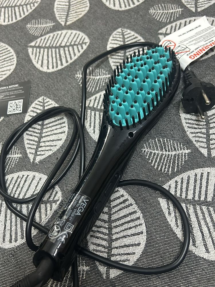 VEGA X-Glam Hair Straightening Brush