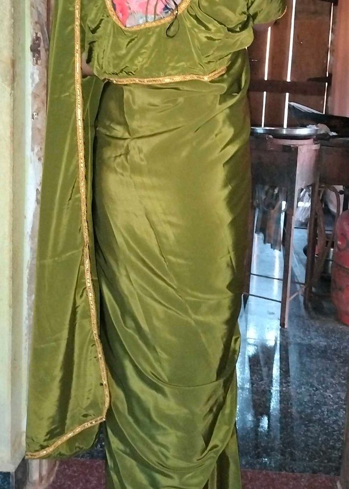 PLAIN CREPE SAREE WITH BLOUSE STITCHED