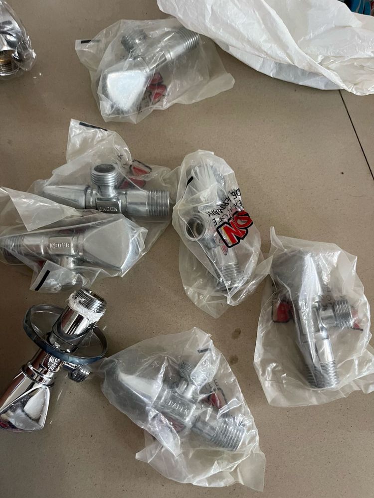 Angle Valves 7 Pieces