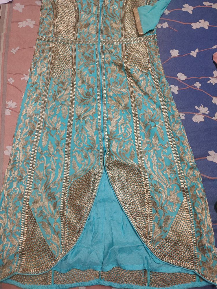 Sea Green Kurta With Golden Work