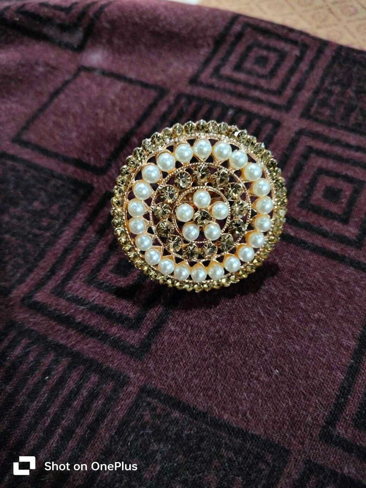 Statement Pearl Ring