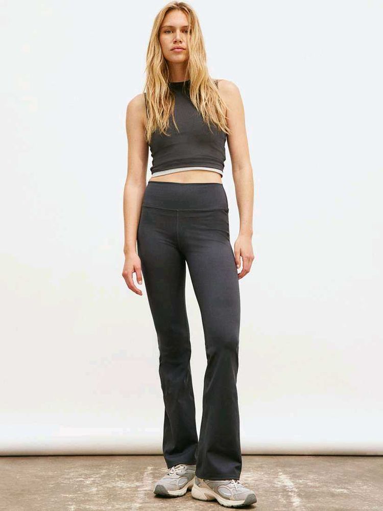 H&amp;M Sport Flared Legging With DryMove /Small