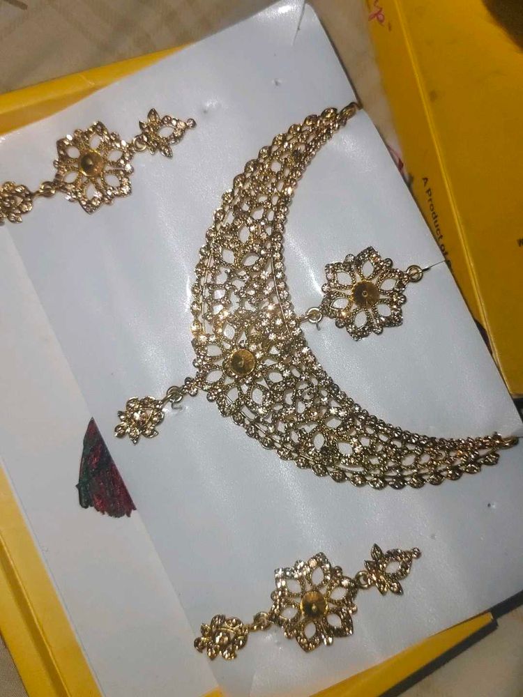 Necklace Set