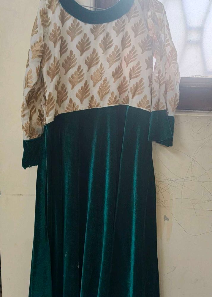 Elegant Green Velvet Dress