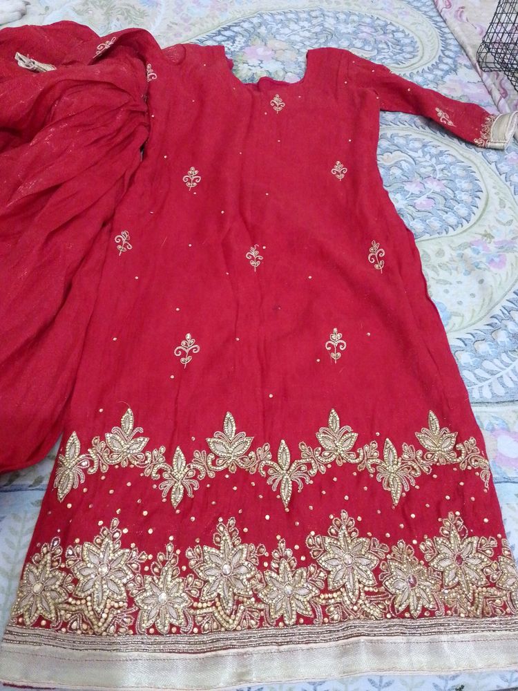 RED COLOUR HEAVY WORK SUIT SALWAR WITH DUPATTA