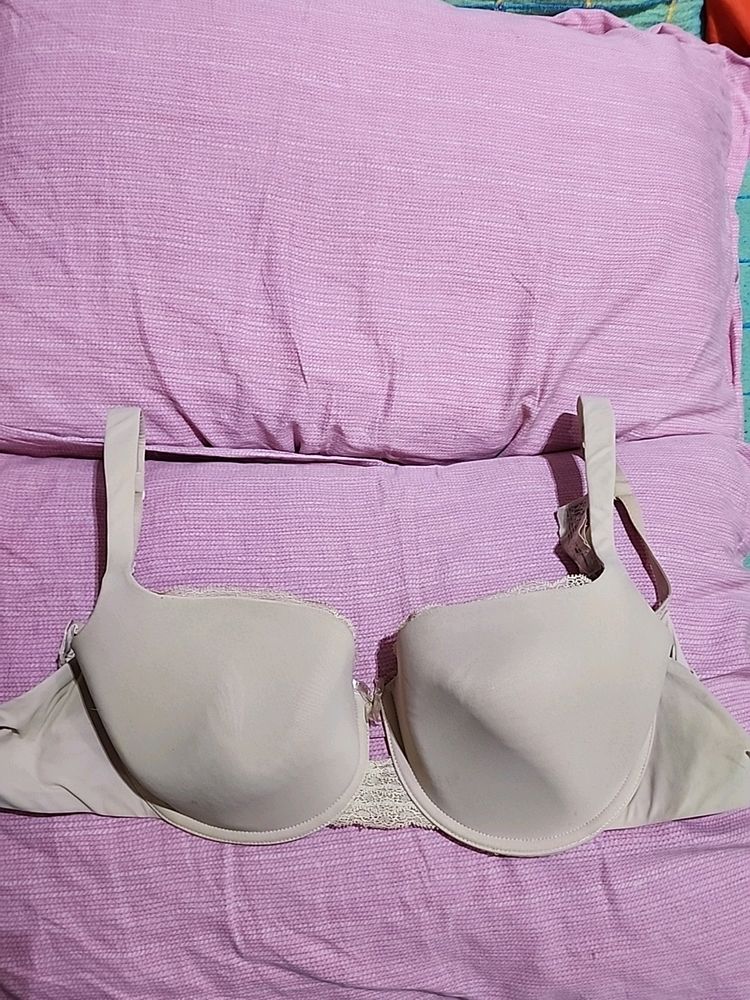 La Senza 38 C Bra Underwired