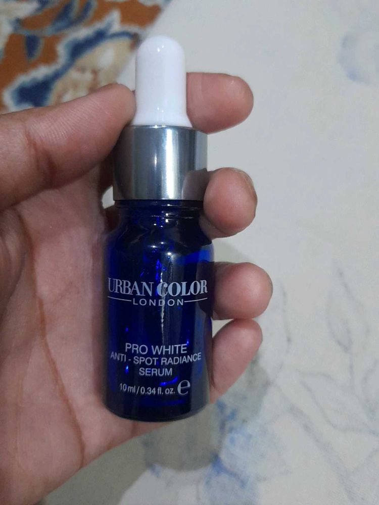 Urban Color Anti Spot Radiance Serum