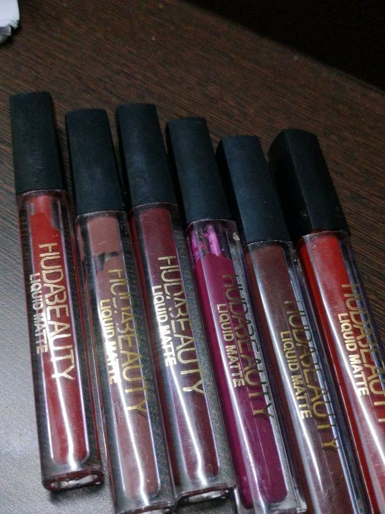 Huda Beauty Liquid Matte Lipsticks