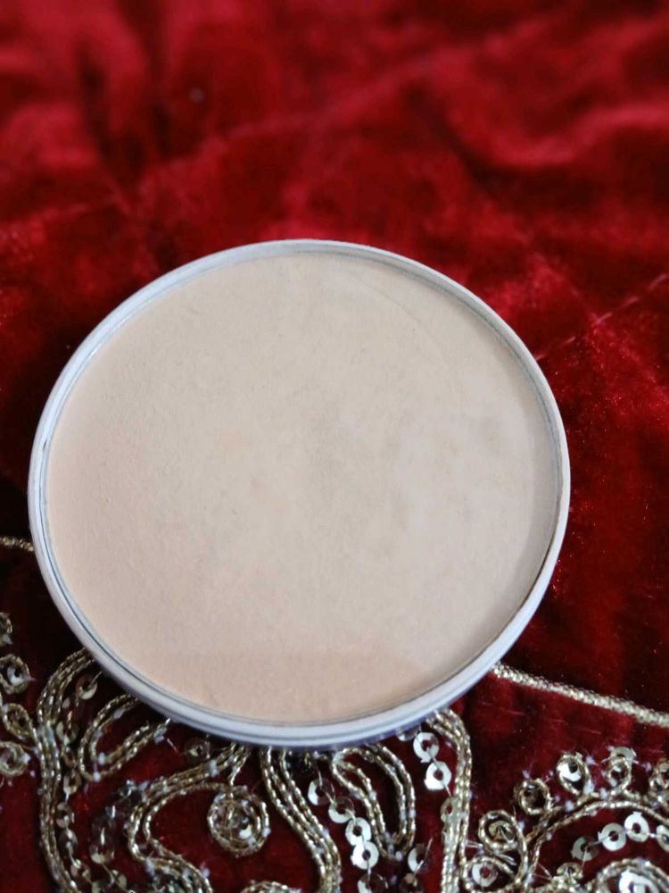 Pose Compact Powder