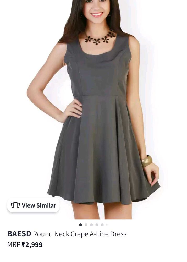 Baesd Round neck crepe a-line dress