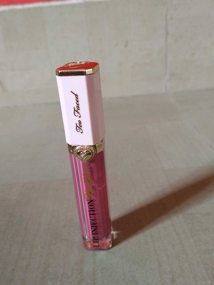 Too Faced Lip Injection