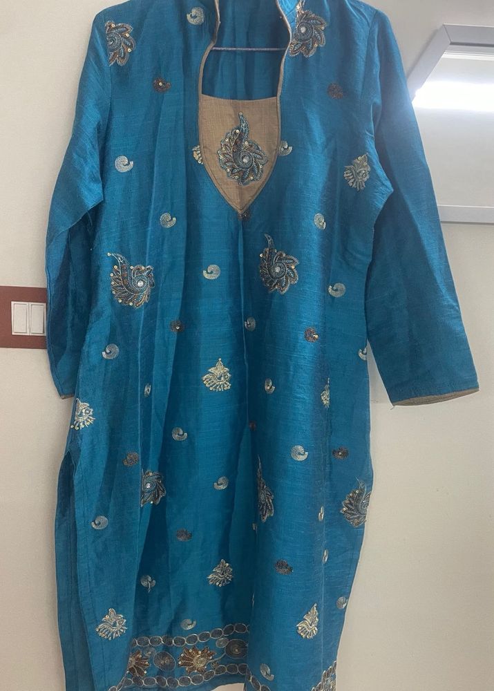 Beautiful Embroidered Kurta in bright blue