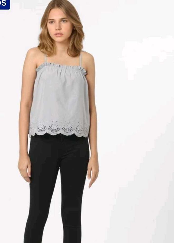 SLEVELESS ONLY TOP ON SALE