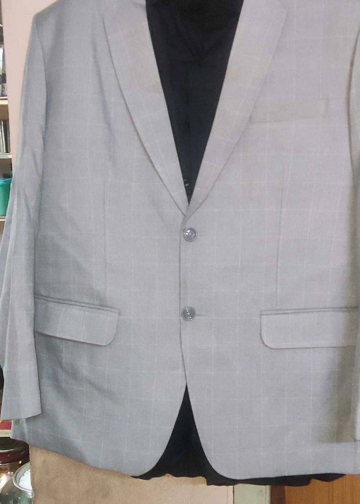 Gray Plaid Suit Black Shirt And Blac