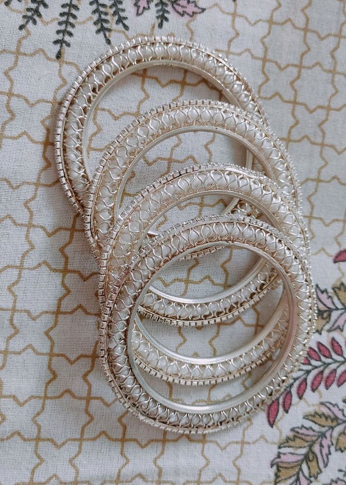 Zircon Whitish Bangle