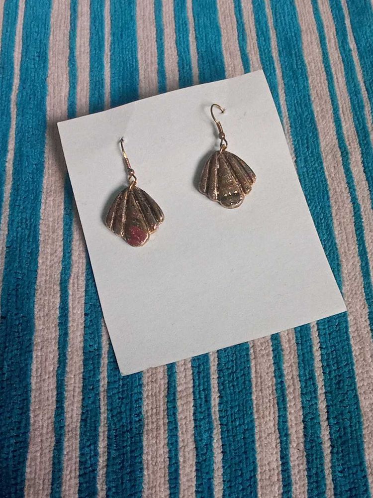 Shell Drop Earrings