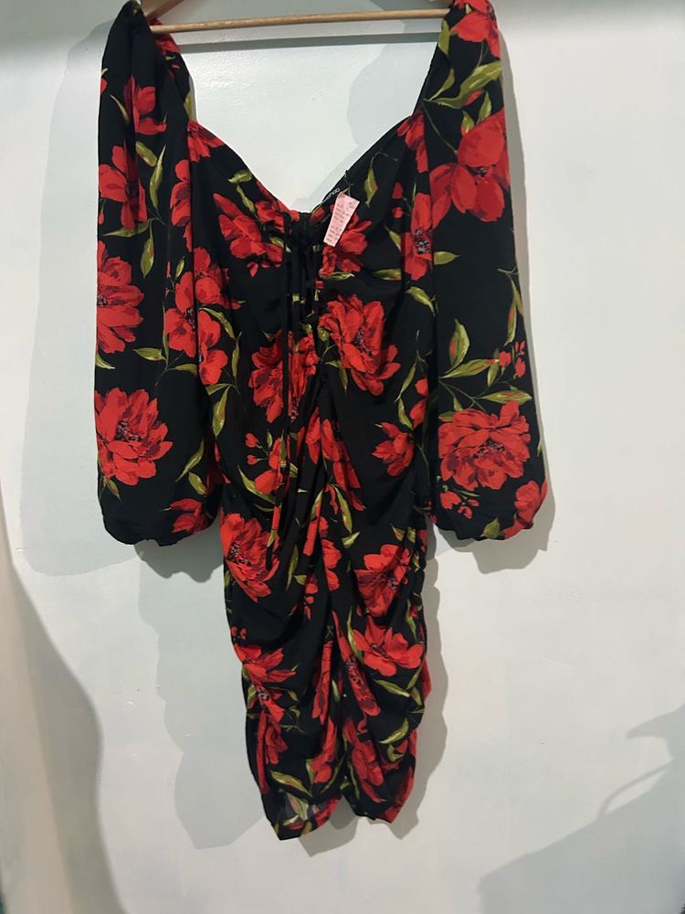 Boohoo dress