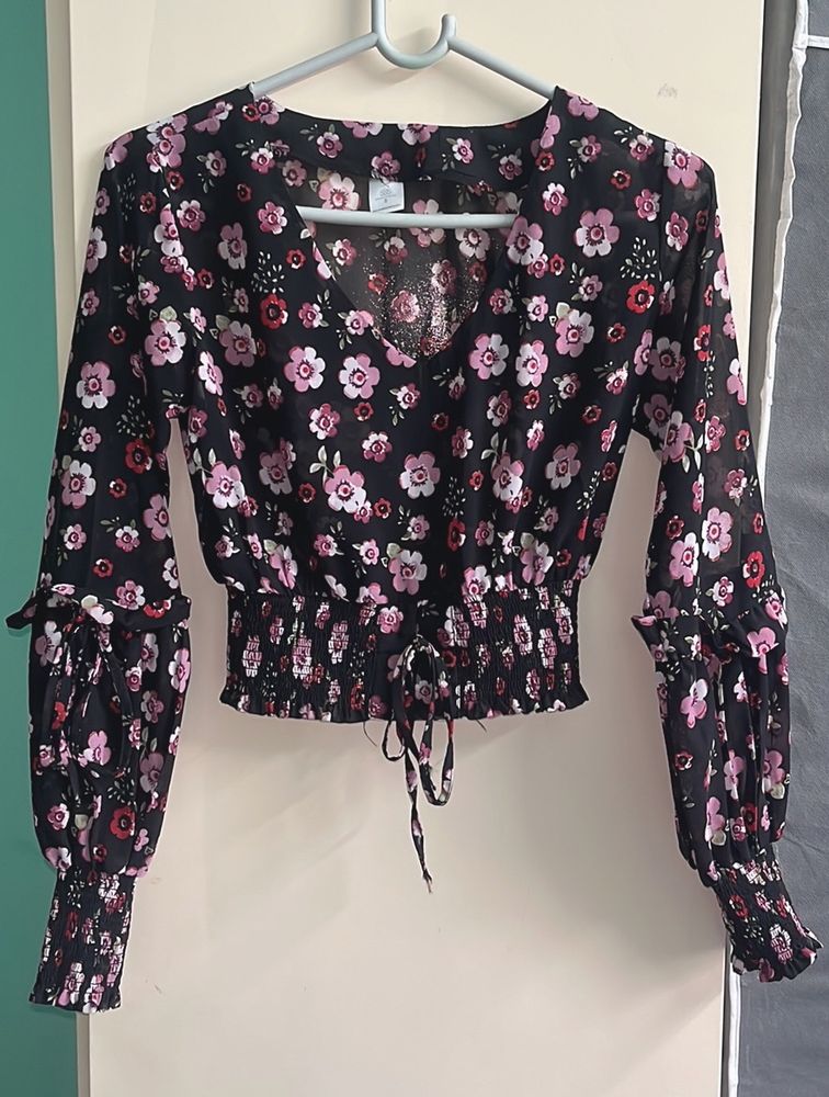 V Neck Floral Top