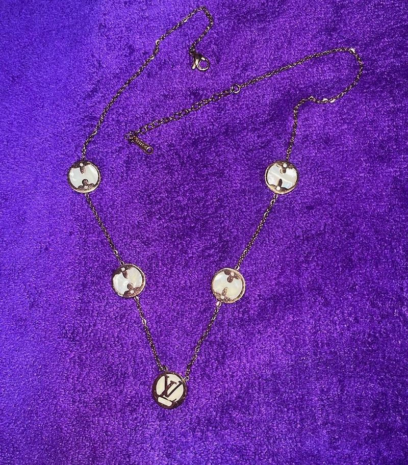 Louis Vuitton rose gold Necklace