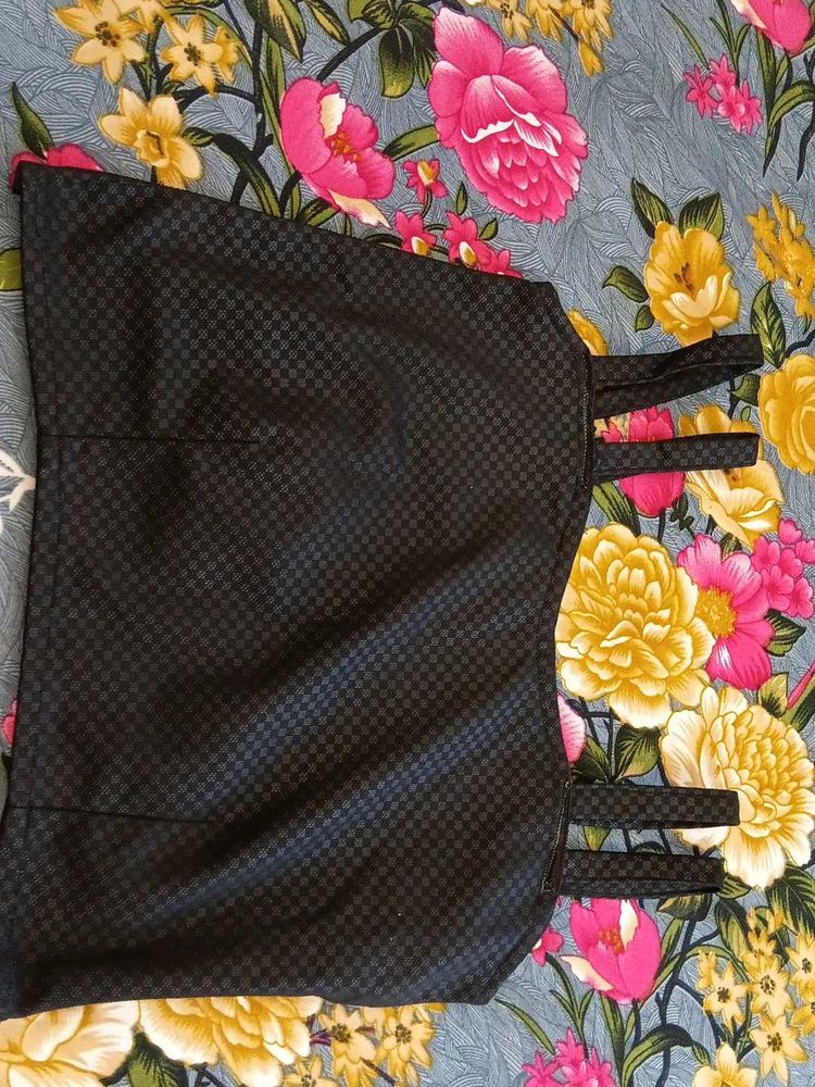 Chic Black Top Stiched Stylish