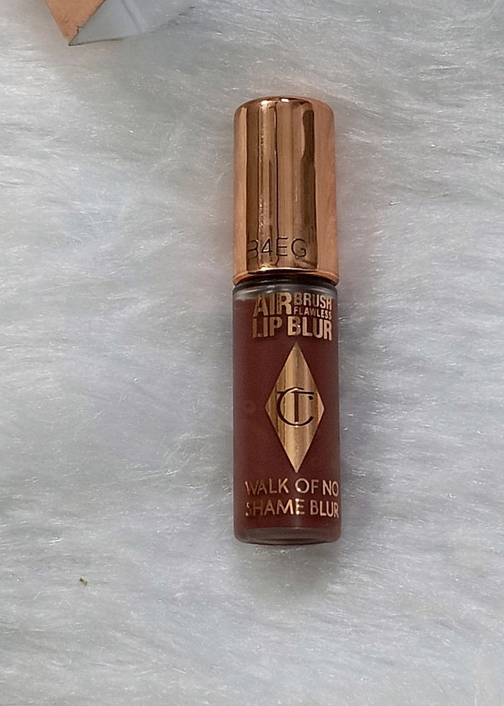 Charlotte Tilbury Lip Blur