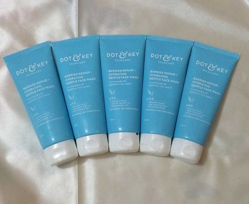 Dot &amp; Key Hydrating Face Wash