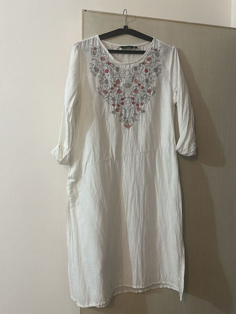 Embroidered White Kurta