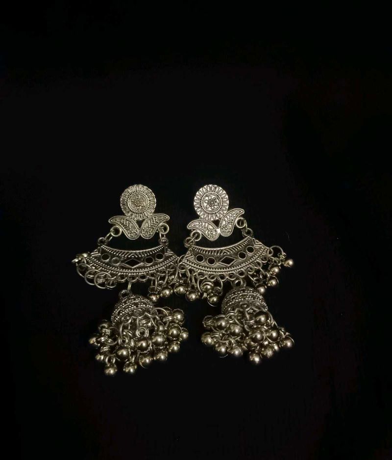 Silver Jhumka Earrings