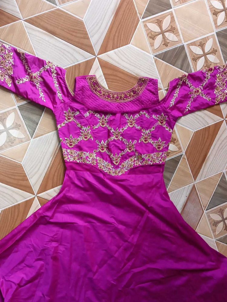 Elegant Pink Ethnic Gown