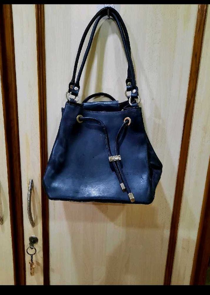 Elegant Black Handbag