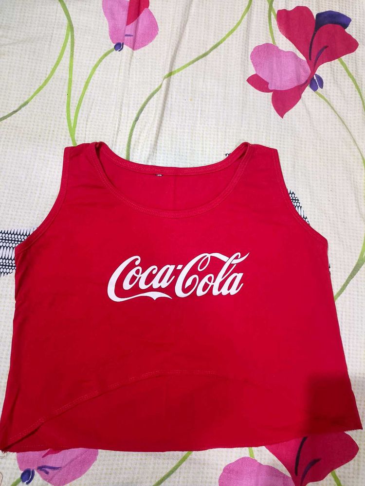 🎀Quirky Crop Top🎀