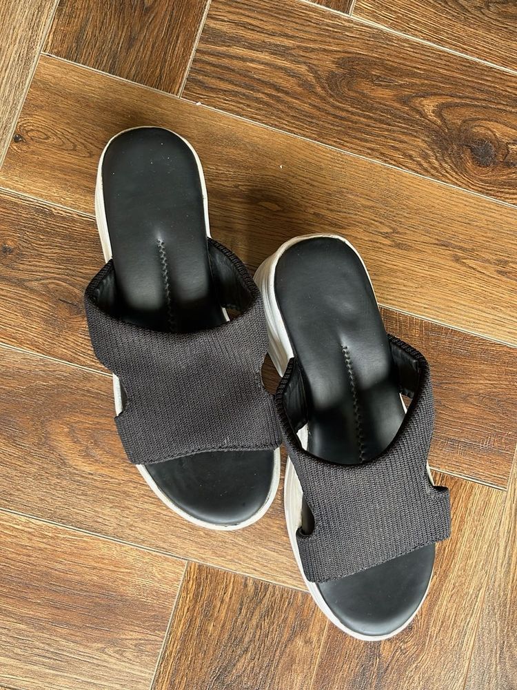 Chic Black Slides