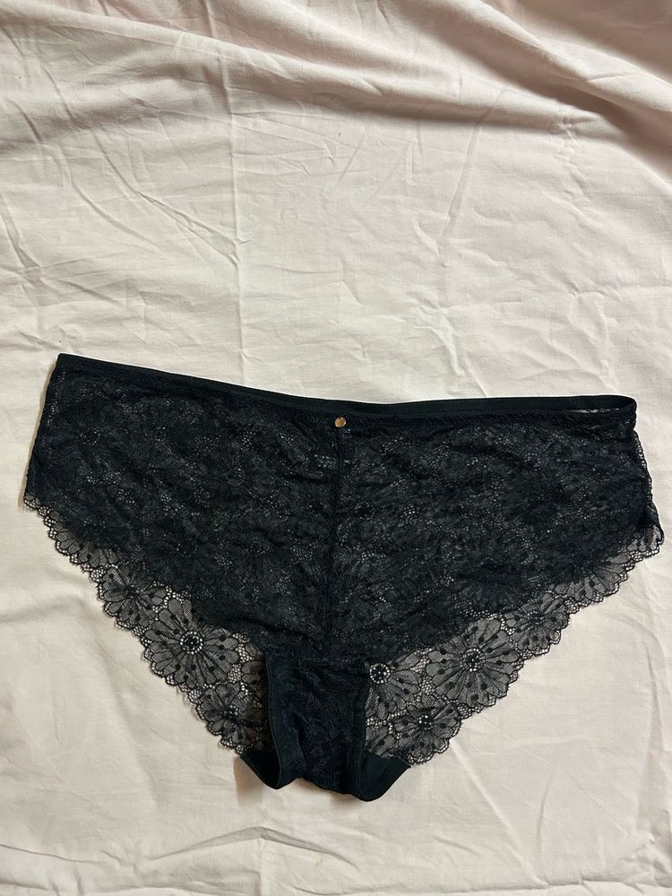 Elegant Black Lace Panties