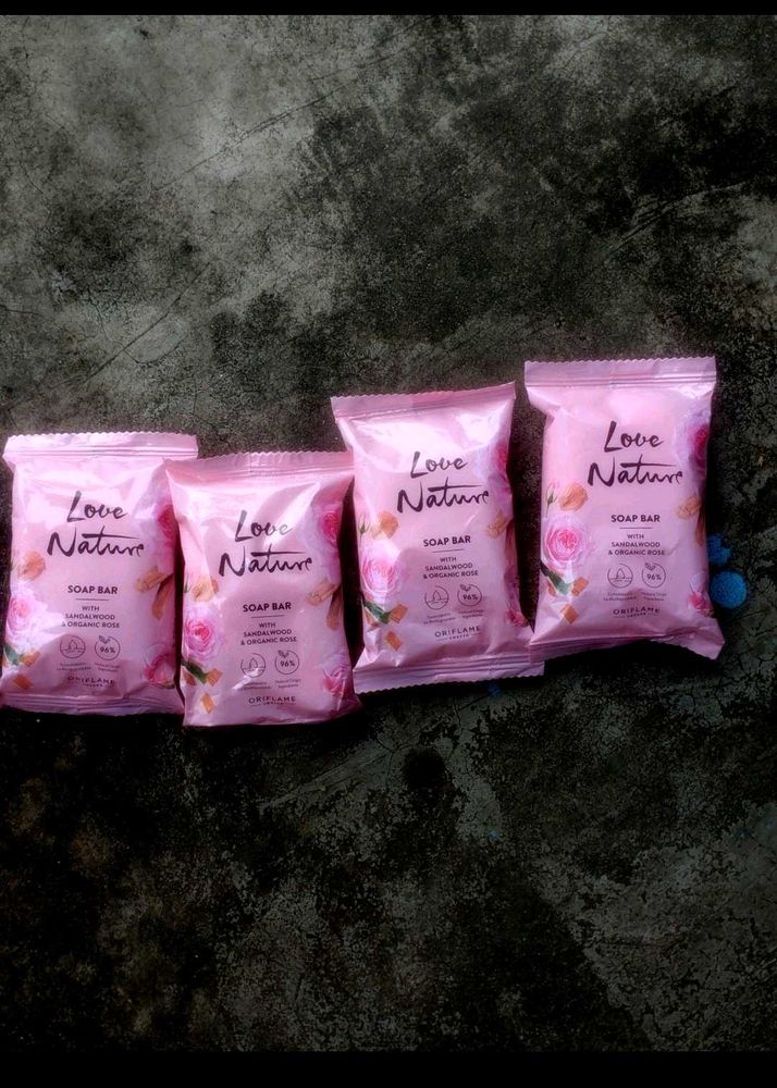 2 Oriflame Sandal &amp; Organic Rose Soap Bar Combo