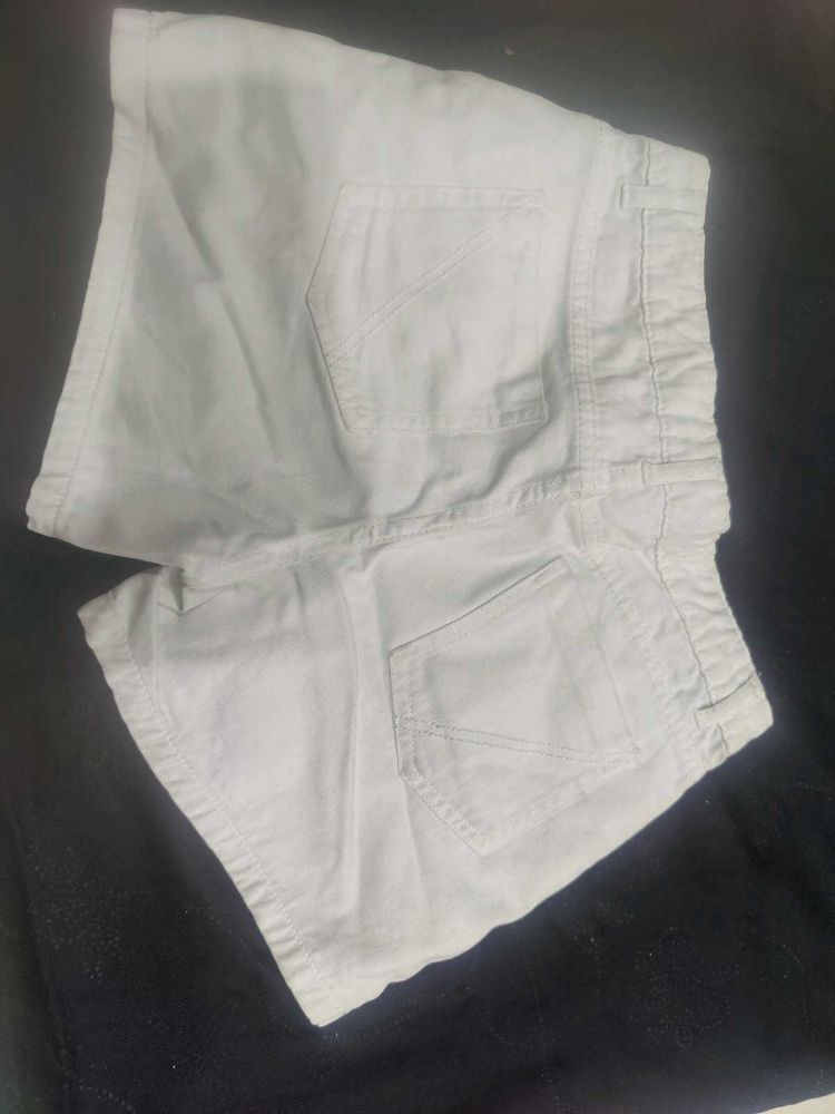 White Shorts 8-10 Yrs