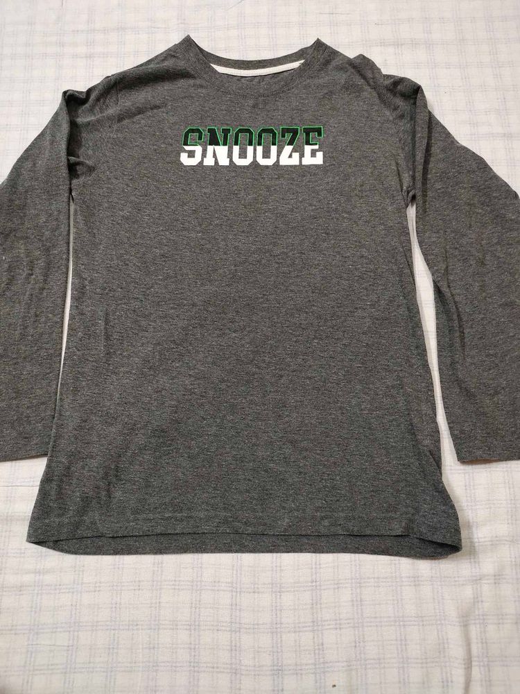 Full Sleeves Tshirt.