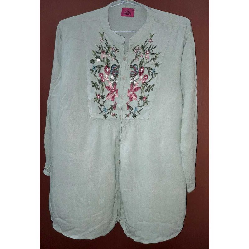 Floral Embroidered Tunic Top
