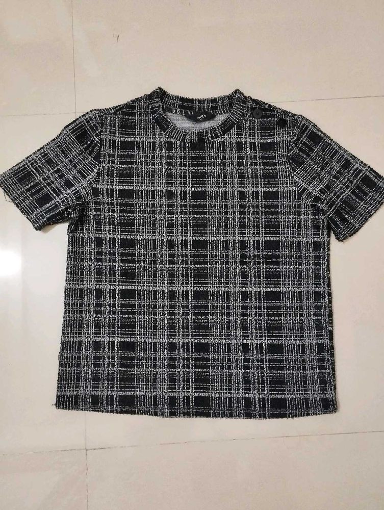 Checked Black &amp; White T-shirt